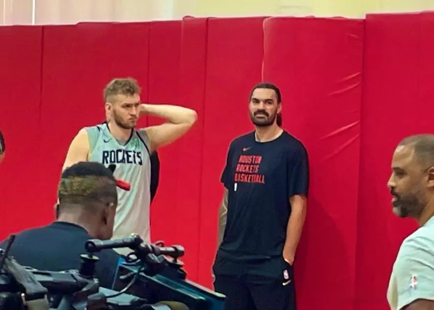 div, 爵士队展开 div, 爵士队展开