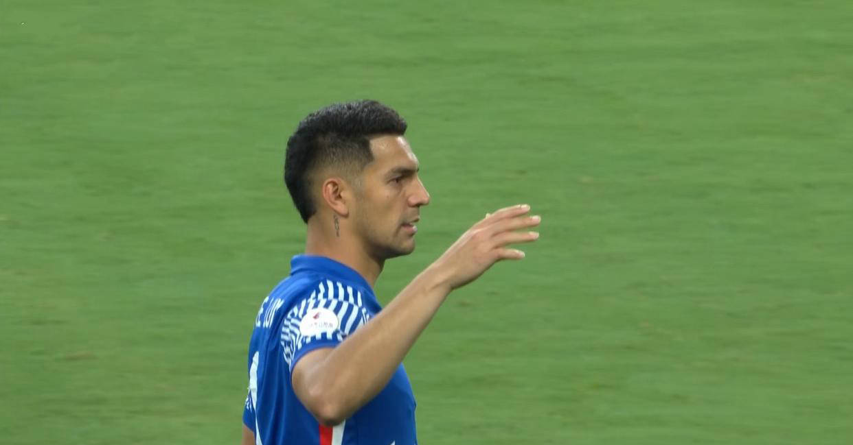 轮比赛中, 着重大的压, src 轮比赛中, 着重大的压, src